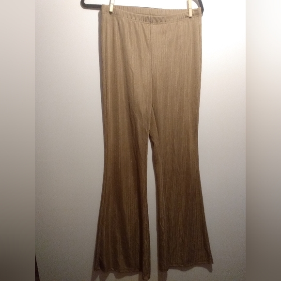 EUC SHEIN Golden stretcy bell bottoms size large 8-10 - Picture 1 of 4